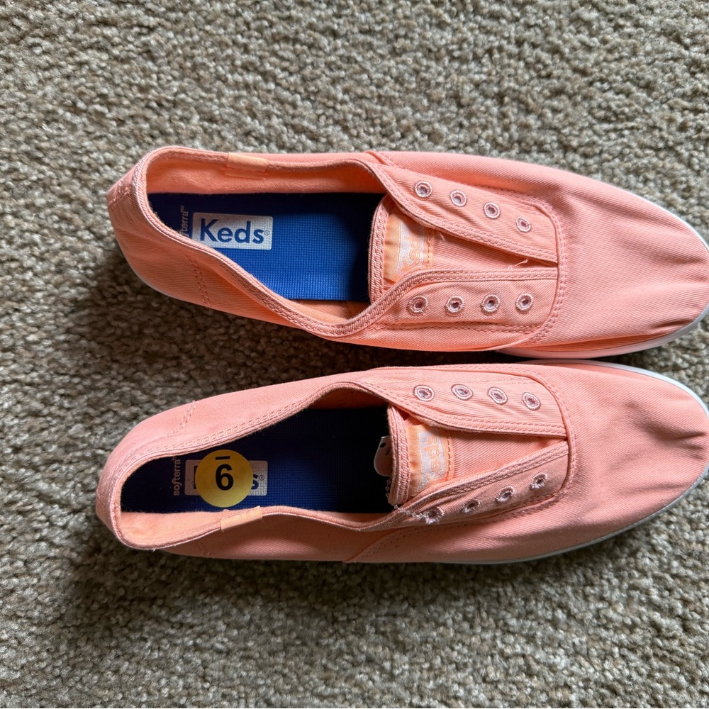Keds Women's Shoes in Peach